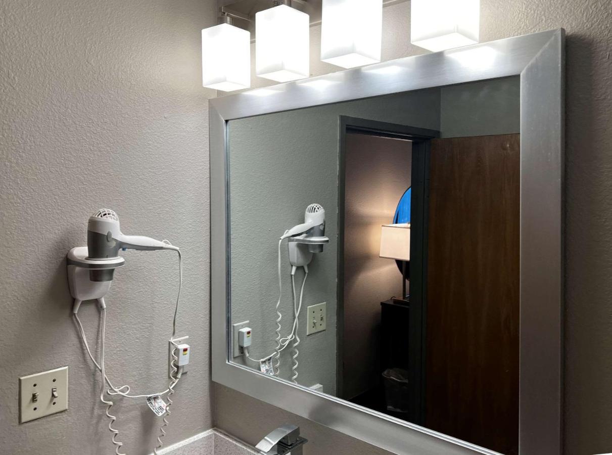 Econo Lodge Spring Lake Dış mekan fotoğraf